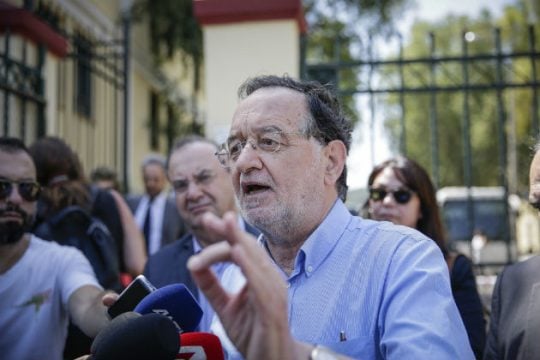 Δριμεία κριτική στην κυβέρνηση και την αντιπολίτευση