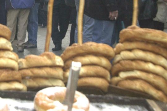 Πόσους λουκουμάδες θέλουμε για τον Θέμο Αναστασιάδη;