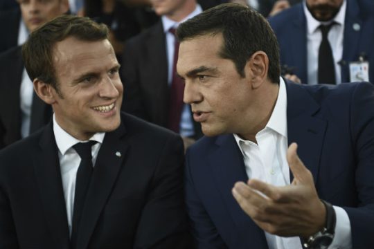 Χαιρετίζει «την πολύ θετική συμφωνία για το χρέος της Ελλάδας»