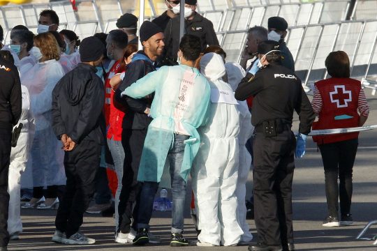 Στη Βαλένθια οι επιβάτες του Aquarius