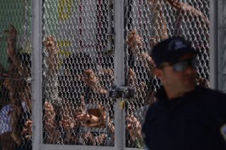 Επεισόδια με τραυματίες στη Μόρια
