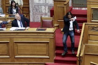 Βρόμικο κερασάκι σε τούρτα-δηλητήριο