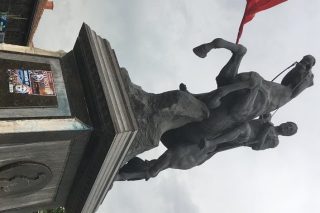 Μισθωμένα πούλμαν