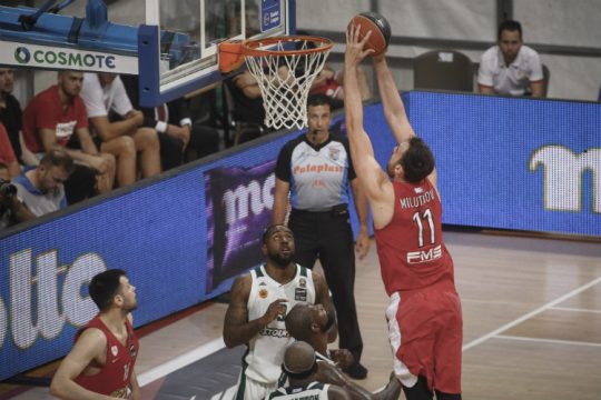 Έσπασε έδρα και αήττητο, έγινε το φαβορί για τον τίτλο