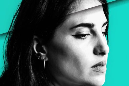 «Πρώτα έγινα τραγουδίστρια και μετά άρχισα να αναρωτιέμαι γιατί»