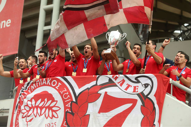 Θρύλος της πισίνας