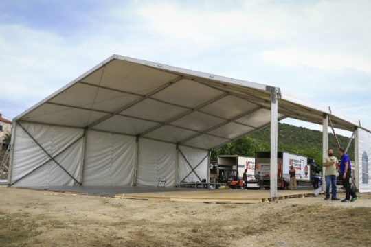 Στη Μεγάλη Πρέσπα οι υπογραφές της συμφωνίας