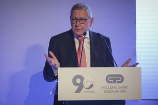 Συμφωνία για το χρέος στο επόμενο Eurogroup «βλέπει» ο Ρέγκλινγκ