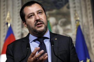 Επίδειξη ξενοφοβίας από τον Σαλβίνι