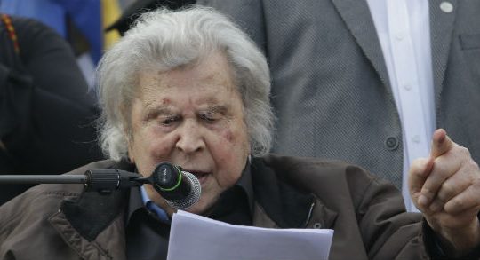 Μ. Θεοδωράκης: «Ιστορική ήττα»