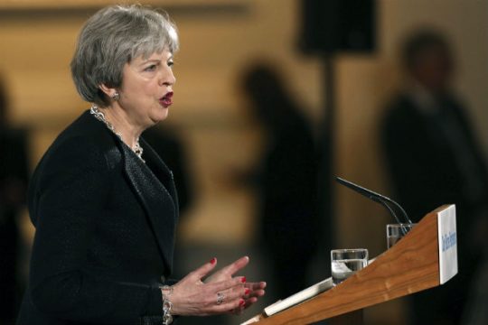 Νόμος του κράτους το Brexit εν μέσω αμφισβήτησης