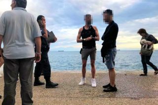 Το τμήμα Ρατσιστικής Βίας καταζητεί τους δύο ομοφοβικούς τραμπούκους