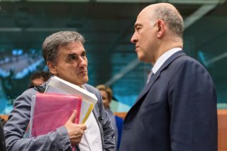 «Καυτό» Eurogroup για δόση, εποπτεία και χρέος