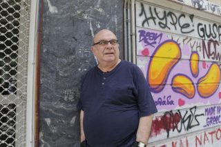 «Ο Αριστοφάνης δεν έχει ανάγκη από γραβάτες»