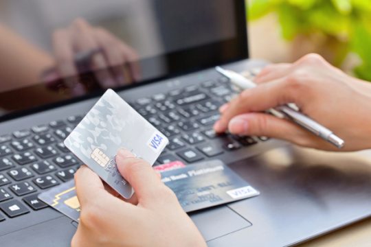 Χάος στις πληρωμές με κάρτες visa σε όλη την Ευρώπη