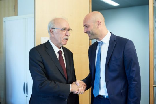 «Όχι» στην «Ευρώπη – Φρούριο» από το Δ. Βίτσα