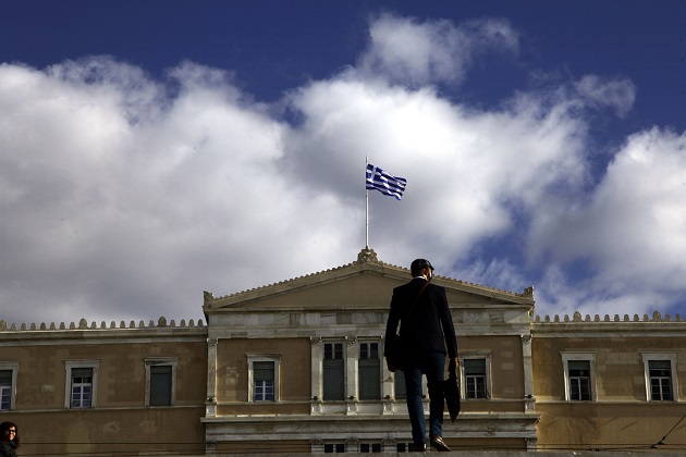 «Μαζεμένος» ο Κουτεντάκης για τα περί καθαρής εξόδου