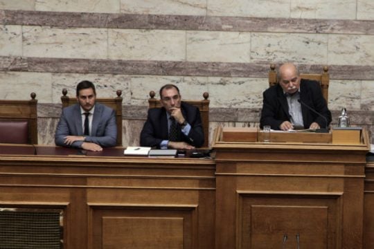 Βούτσης: Να παραιτηθεί από αντιπρόεδρος ο Δ. Καμμένος