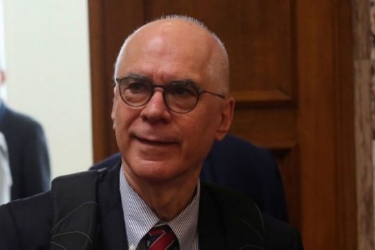 «Δεν συζητείται θέμα παράτασης του προγράμματος»