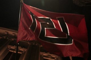 «Κομματική αλληλεγγύη» για τον ναζιστή καθηγητή