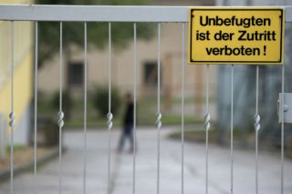 Οι κίνδυνοι για την Ελλάδα από τα κλειστά κέντρα κράτησης στη Γερμανία