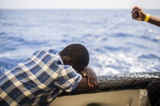 «Μπαλάκι» 450 διασωθέντες πρόσφυγες και μετανάστες