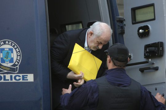 «Εκπτώσεις» ποινών για τους συνεργάτες του Ακη