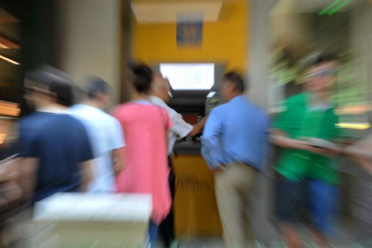 Στην έξοδο οδηγούνται 7.000 τραπεζουπάλληλοι