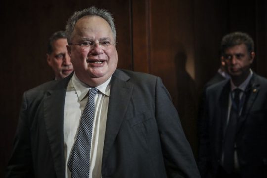 «Αυτοί που παριστάνουν τους υπερπατριώτες στην πραγματικότητα είναι προσκυνημένοι»