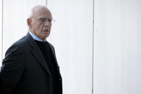Εξω ο 83χρονος Ακης λόγω καρδιακής ανεπάρκειας