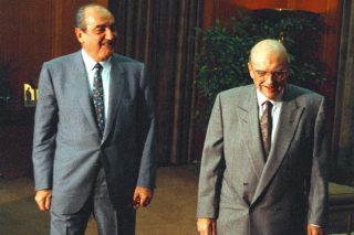 Ο Ανδρέας αποκαλύπτει τον Μητσοτάκη