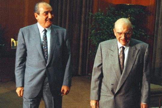 Ο Ανδρέας αποκαλύπτει τον Μητσοτάκη