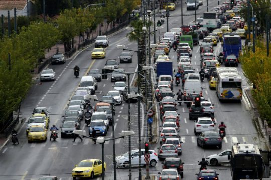 Οριστικά τέλη κυκλοφορίας με τον μήνα από φέτος
