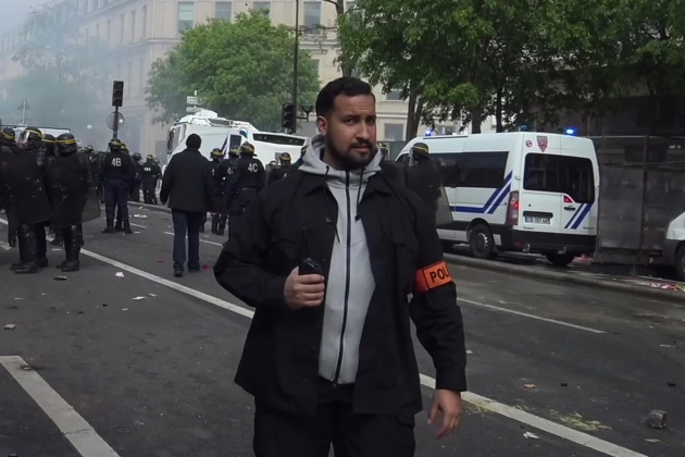 Σύλληψη και απόλυση μετά την κατακραυγή