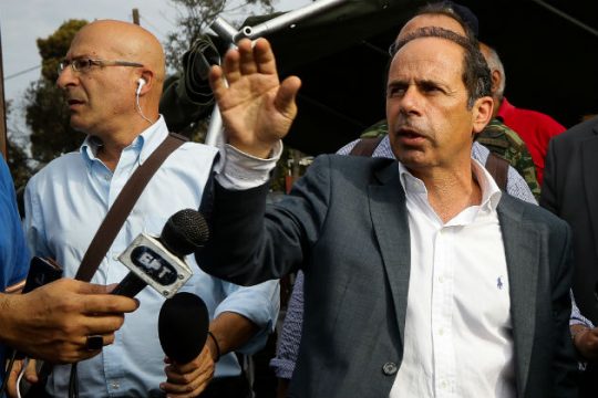 «Σκηνικό συγκάλυψης» καταγγέλλει ο δήμαρχος Ραφήνας