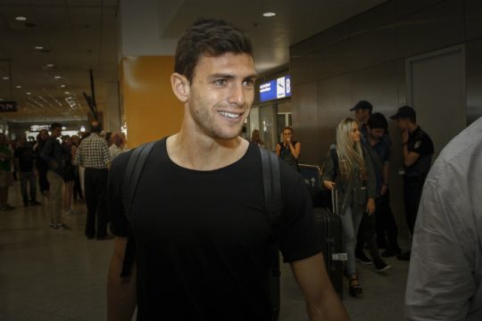 Στην Αθήνα για την ΑΕΚ, ο Λούκας Μπογέ