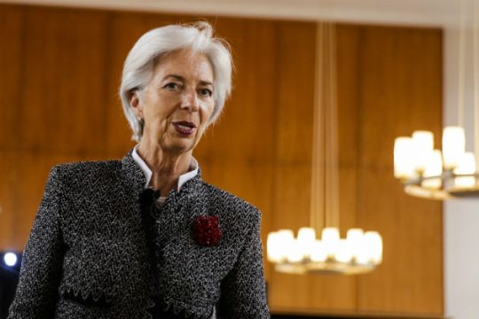 Επιβεβαιώνει η έκθεση του ΔΝΤ τη μεσοπρόθεσμη βιωσιμότητα του ελληνικού χρέους