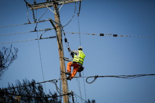 Επιβεβλημένος ο επανέλεγχος απ’ τον ΔΕΔΔΗΕ στις πυρόπληκτες περιοχές
