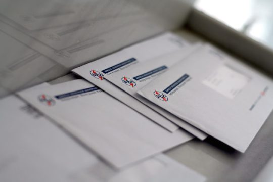Βοήθημα για επανασύνδεση ηλεκτρικού ρεύματος