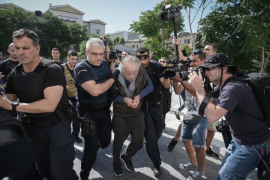 Με ένταση ξεκίνησε η δίκη για τη δολοφονία της Δ. Ζέμπερη
