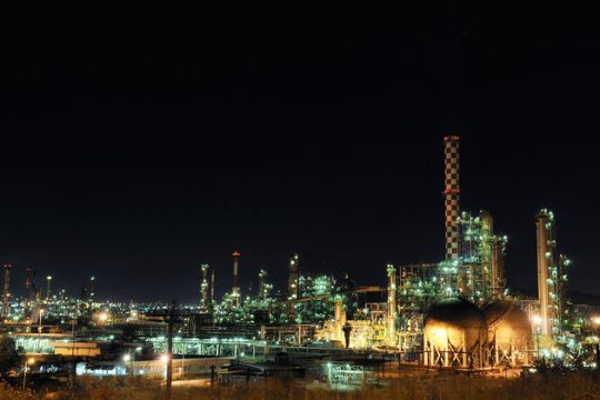 Μεταξύ Vitol και Glencore τα ΕΛ.ΠΕ.