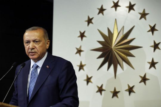 «Σουλτάνος» και με τη βούλα ο Ερντογάν