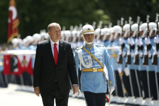 Ορκωμοσία – φιέστα του «σουλτάνου» Ερντογάν