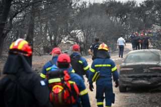 Οι θεομηνίες, οι πολιτικοί, οι ευθύνες