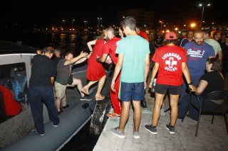 «Ακόμα και η θάλασσα έκαιγε»