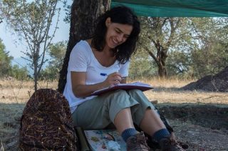 «Σκέφτομαι τους Νεάντερταλ σαν μια γυναίκα με ευαισθησίες και γνώσεις»