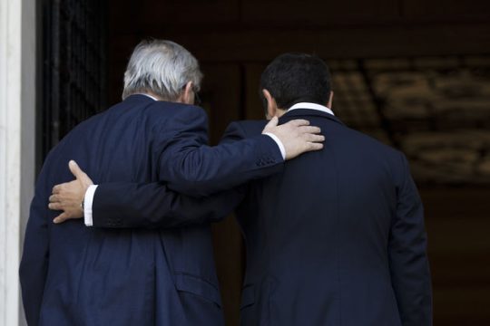 Αλληλεγγύη από όλον τον κόσμο