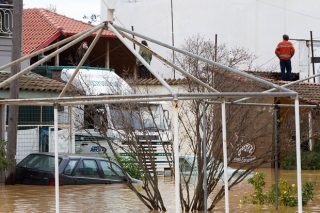 Ξέσκεποι στην καταιγίδα