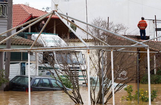 Ξέσκεποι στην καταιγίδα