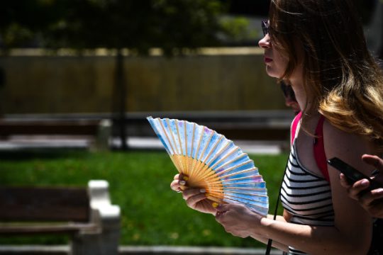 Πολύ υψηλές θερμοκρασίες σήμερα και αύριο